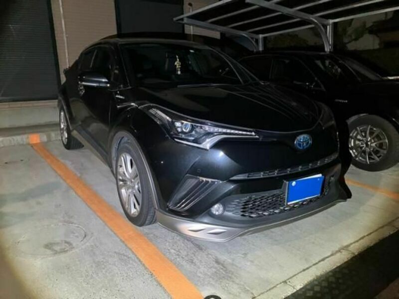 TOYOTA　C-HR