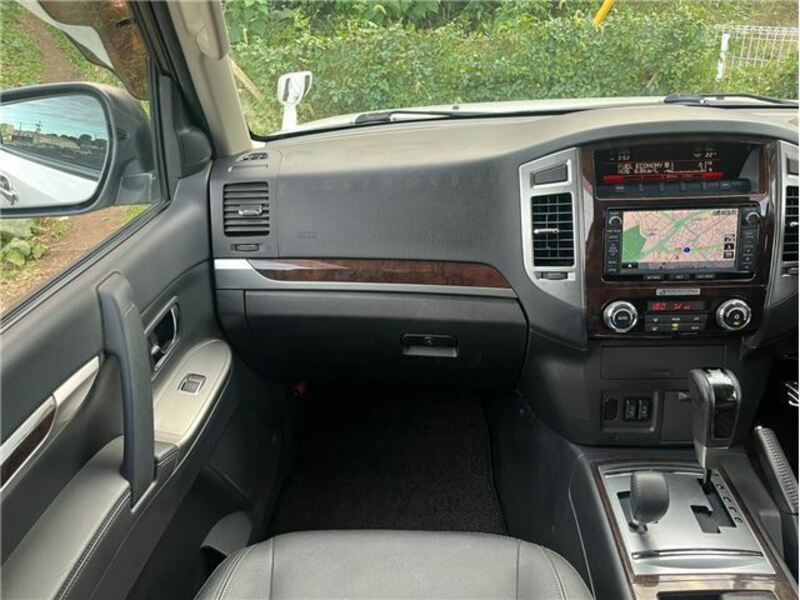 PAJERO-16