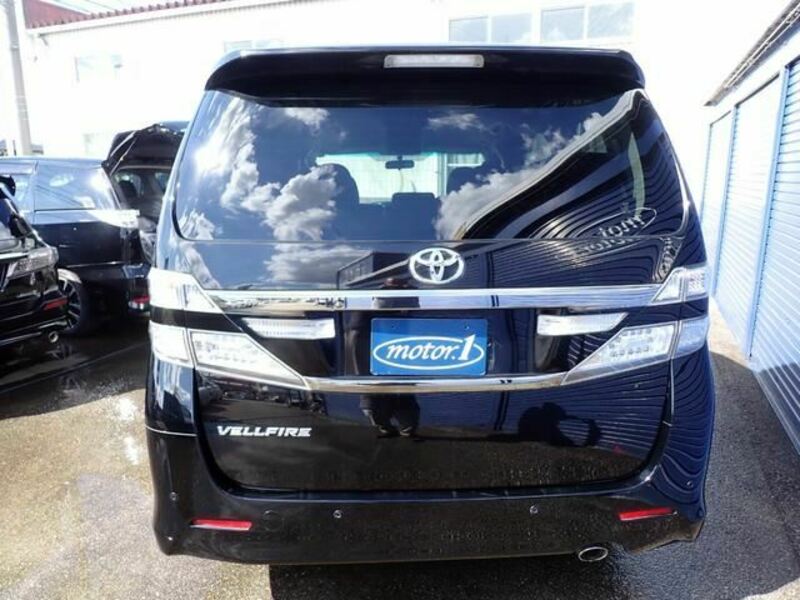 VELLFIRE-3