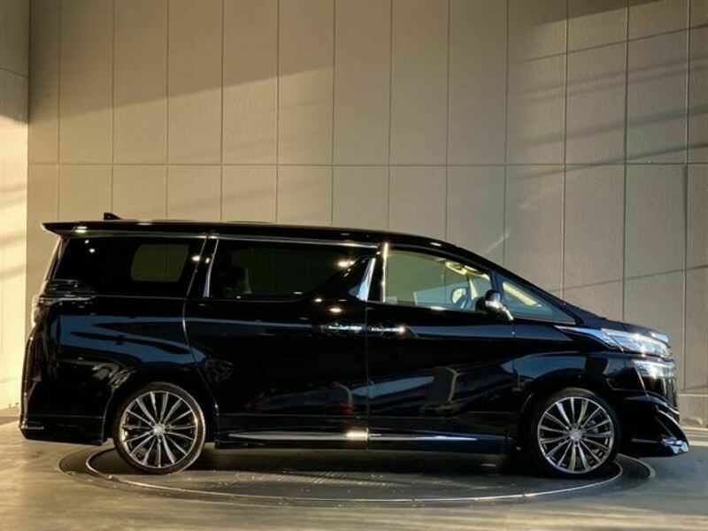 VELLFIRE-25