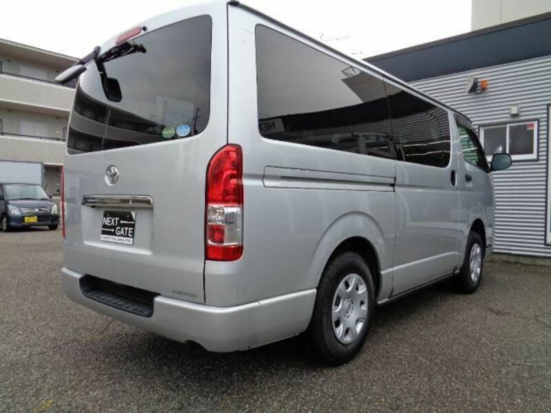 HIACE VAN-1