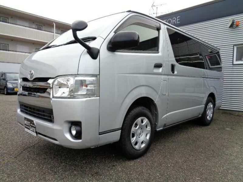 HIACE VAN-6