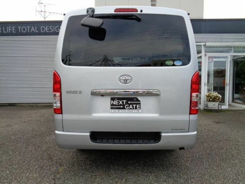 HIACE VAN-8