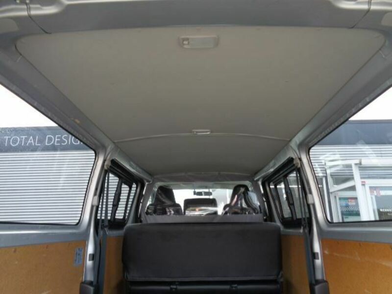 HIACE VAN-13