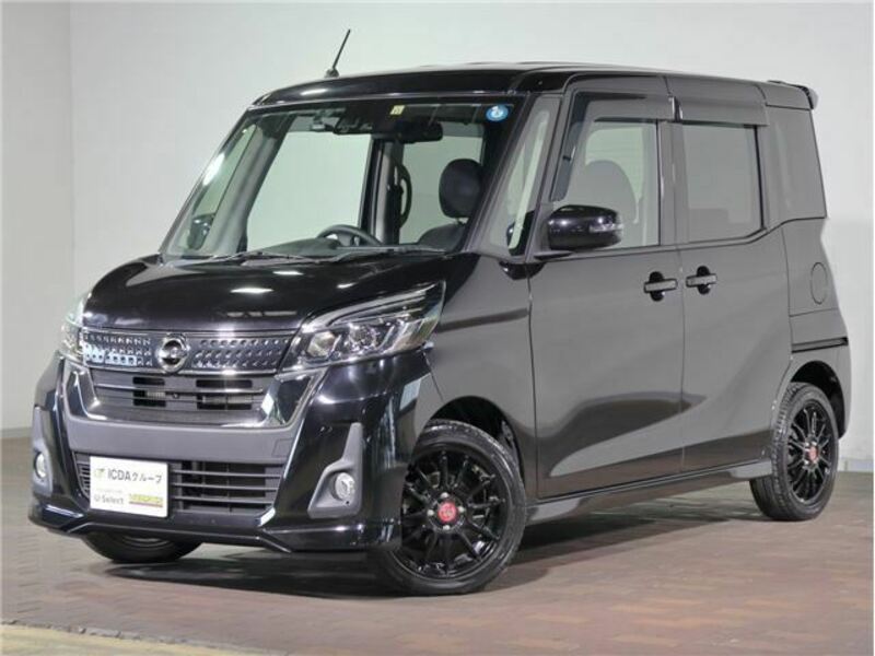 NISSAN　DAYZ ROOX