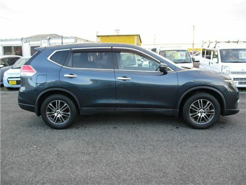 X-TRAIL-4