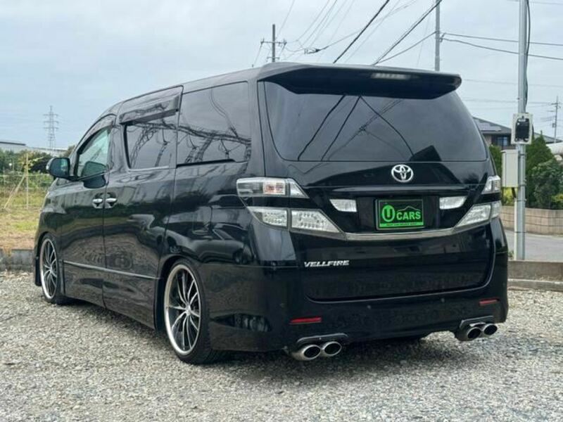 VELLFIRE-1