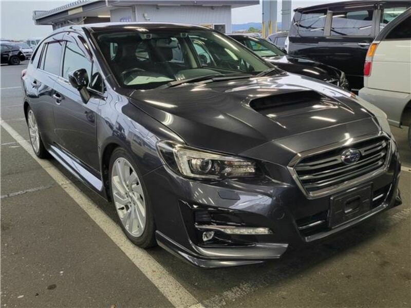 SUBARU　LEVORG