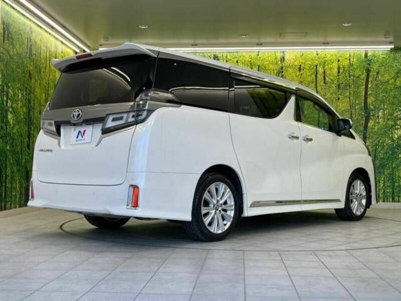 VELLFIRE-17