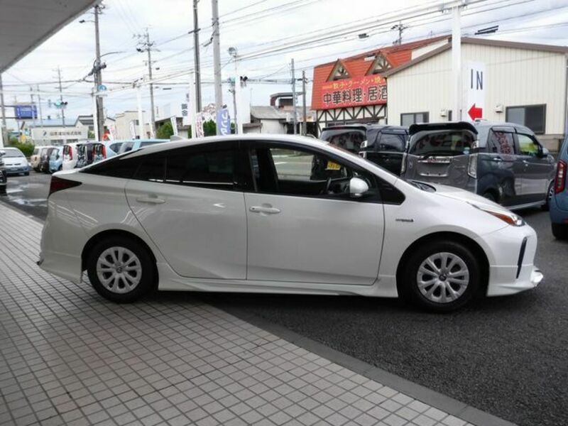 PRIUS-3