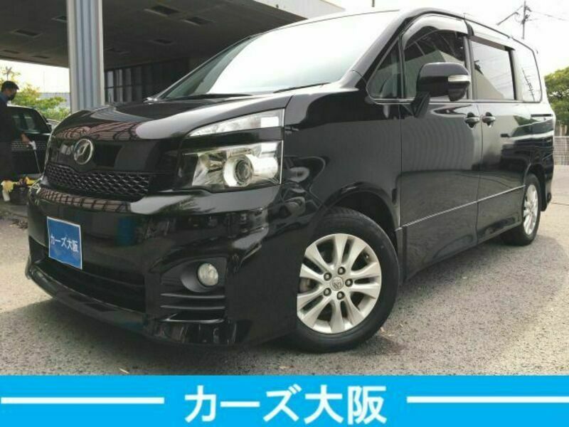 TOYOTA　VOXY