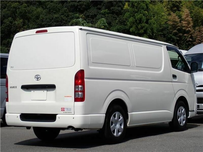 HIACE VAN-1