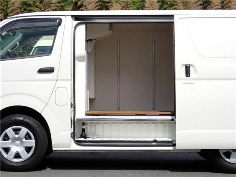 HIACE VAN-2