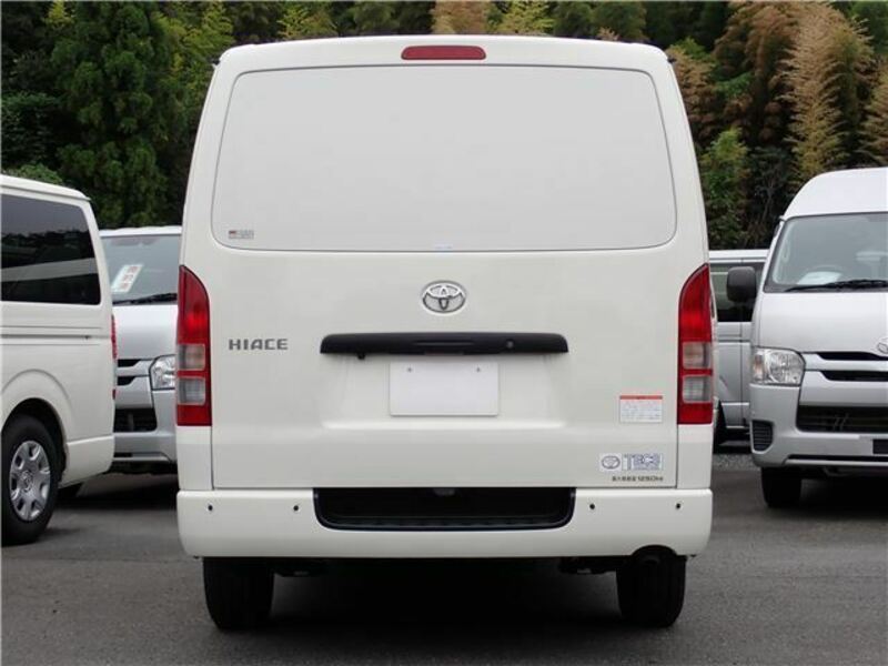 HIACE VAN-38