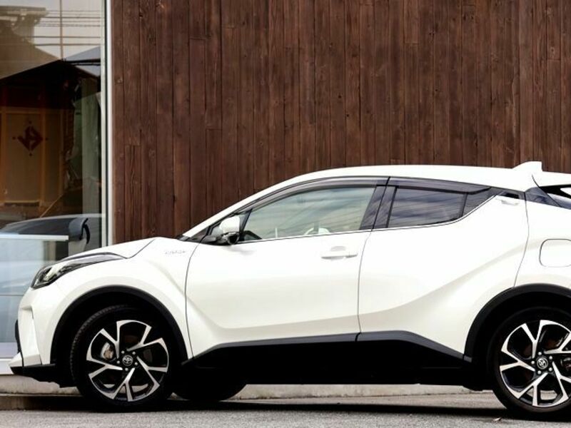 C-HR-7