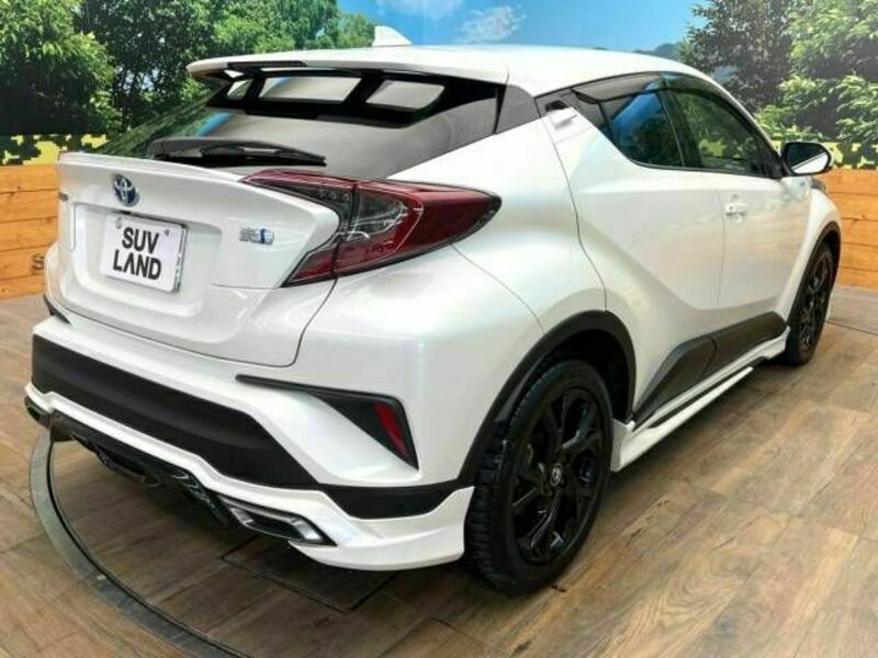 C-HR-17