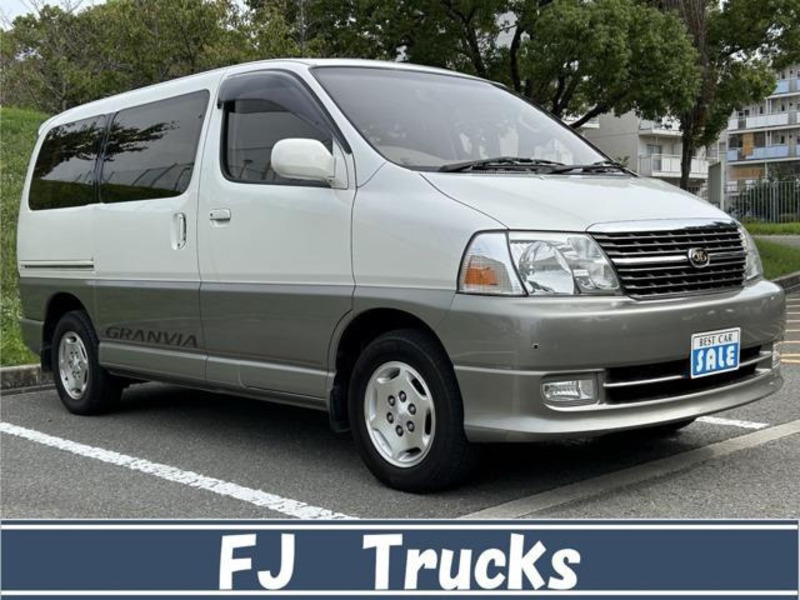 TOYOTA　GRANVIA