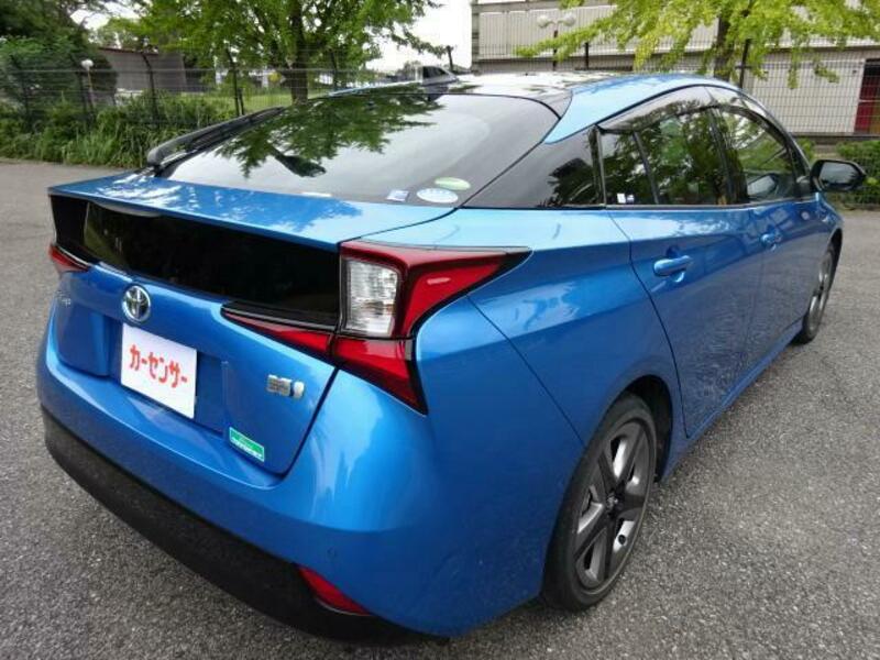 PRIUS-1