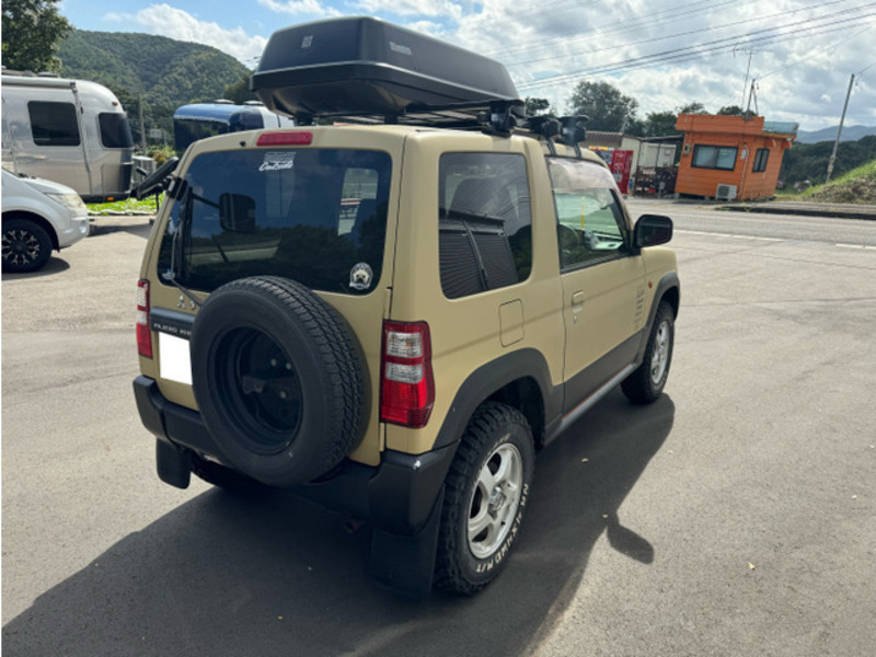 PAJERO MINI-8