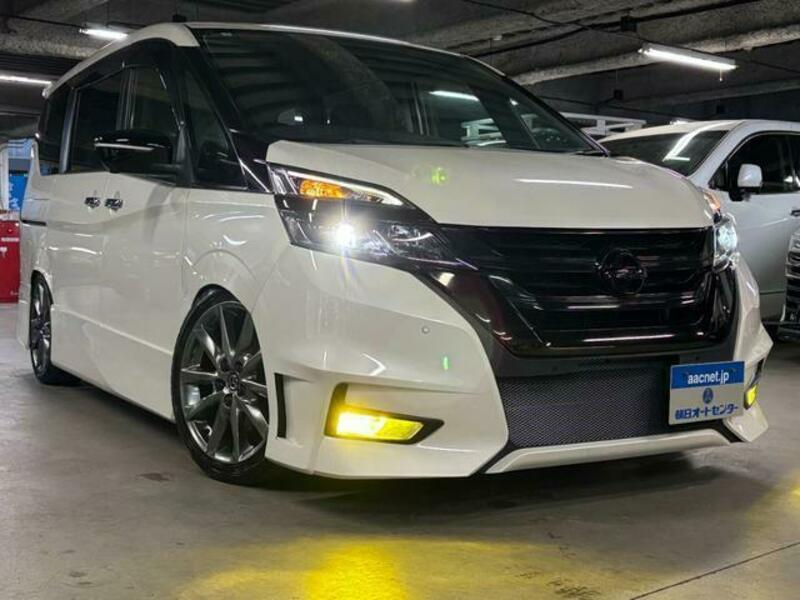 NISSAN　SERENA