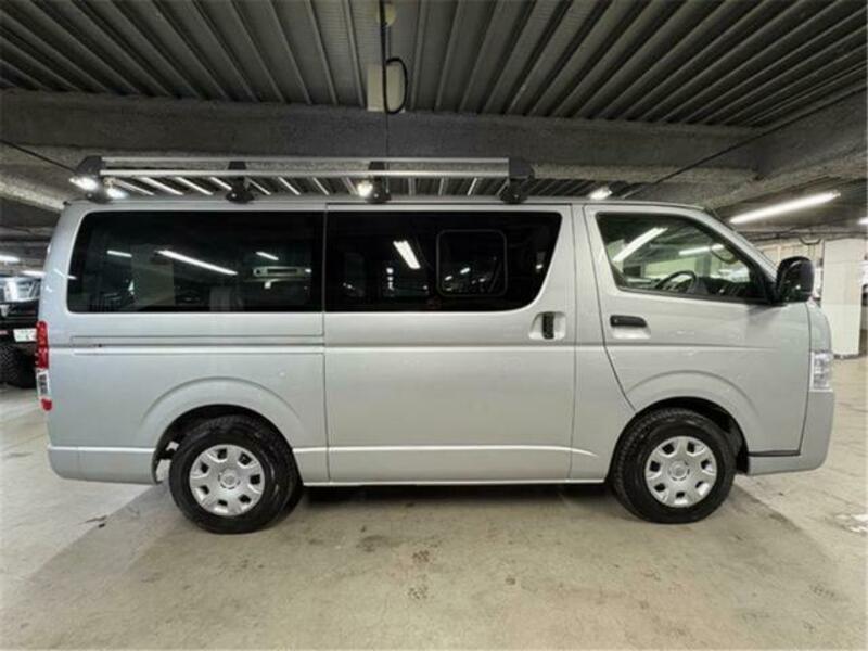 HIACE VAN-3