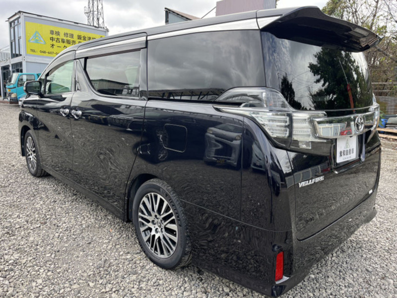 VELLFIRE-5