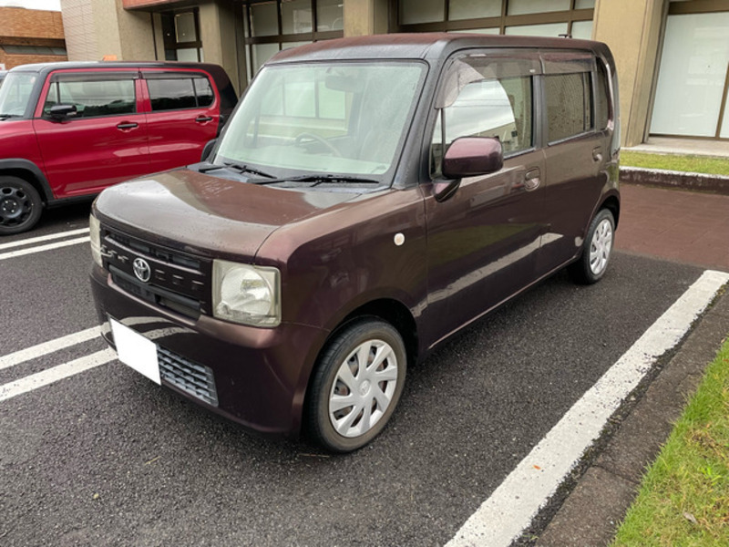 TOYOTA　PIXIS SPACE