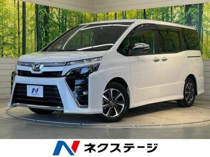 TOYOTA　VOXY