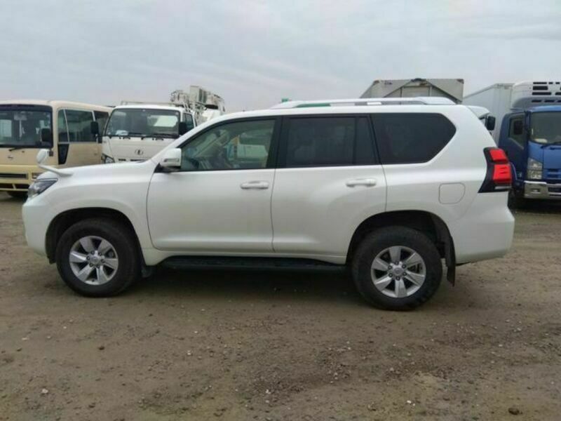 LAND CRUISER PRADO-6