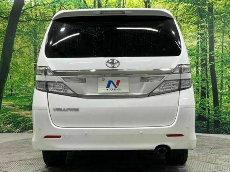 VELLFIRE-16