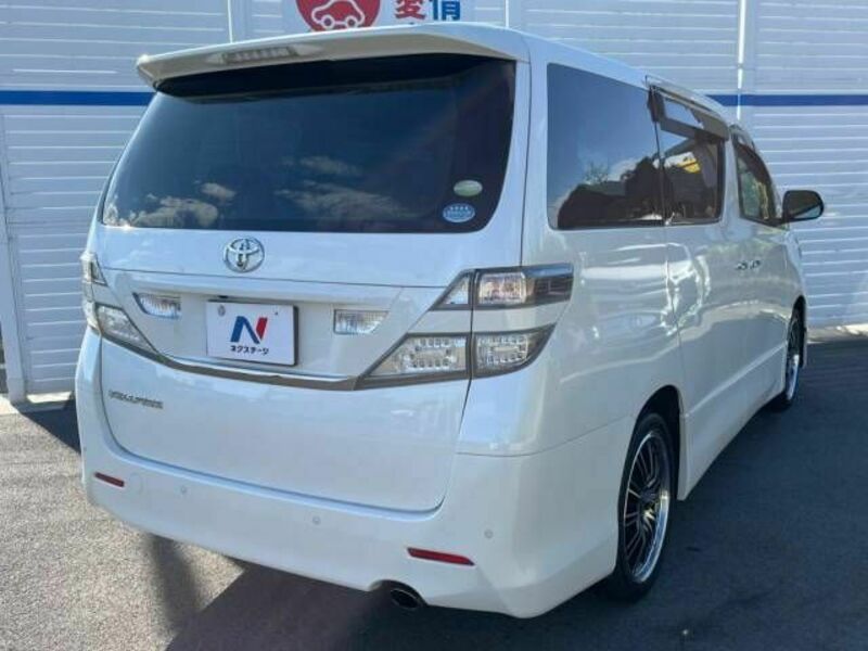 VELLFIRE-18