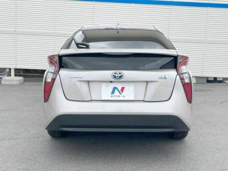 PRIUS-15