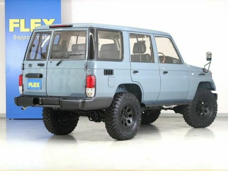 LAND CRUISER PRADO-2