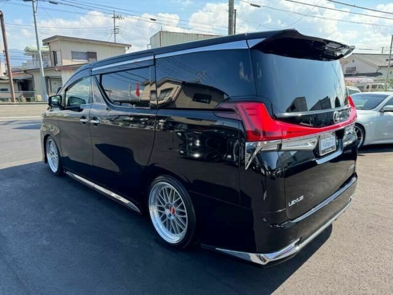 VELLFIRE-14