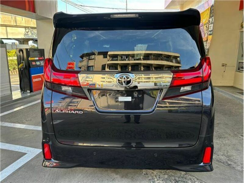 ALPHARD-8