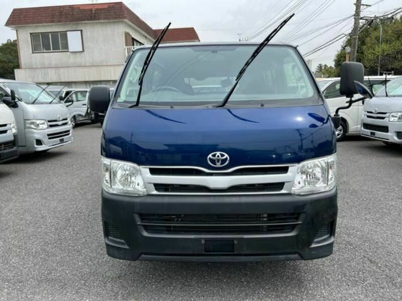 HIACE VAN-1