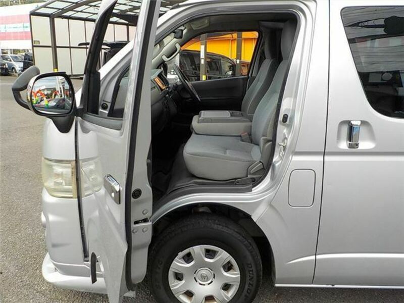 HIACE VAN-24