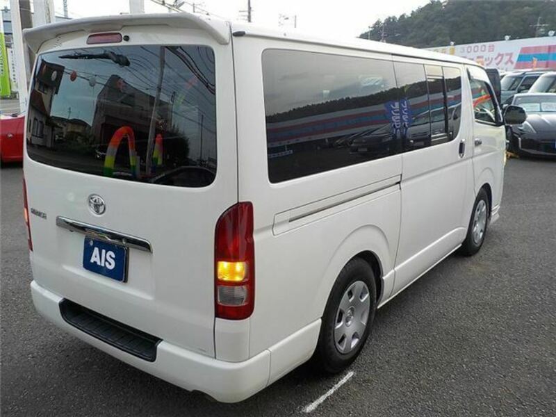 HIACE VAN-4