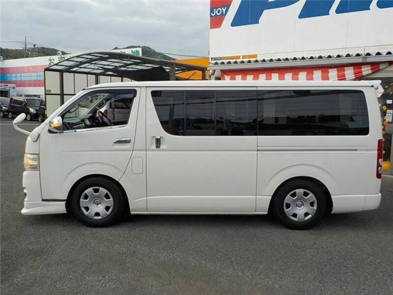 HIACE VAN-8