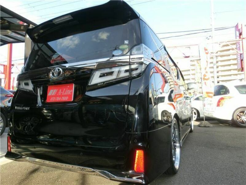 VELLFIRE-4