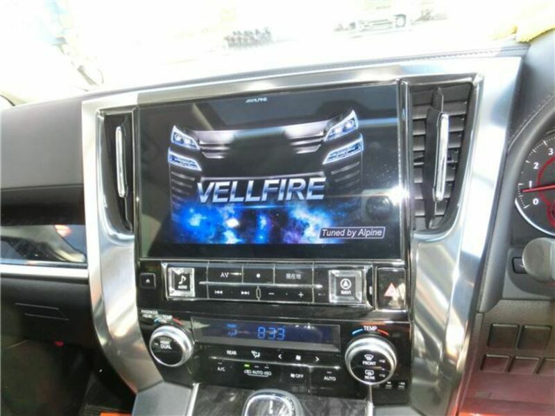 VELLFIRE-16