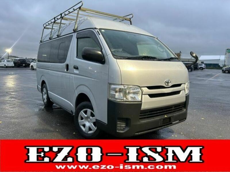 TOYOTA　HIACE VAN