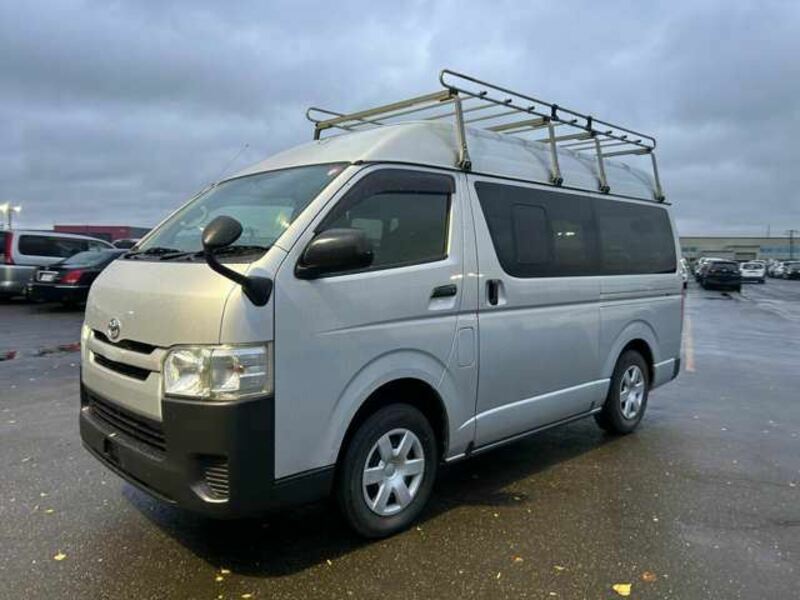 HIACE VAN-6