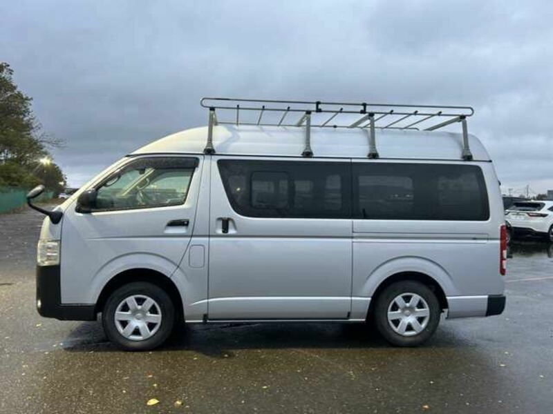 HIACE VAN-9