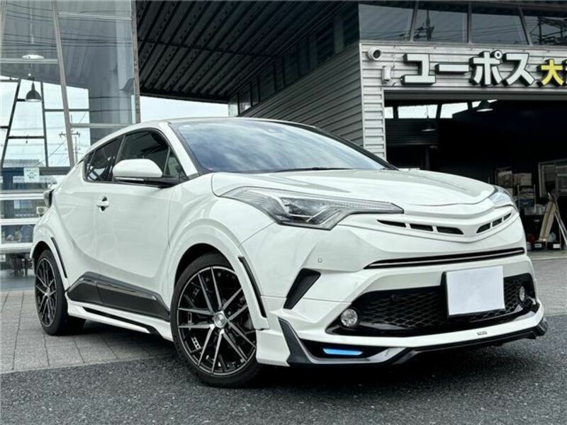 C-HR-8