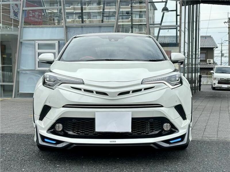 C-HR-10