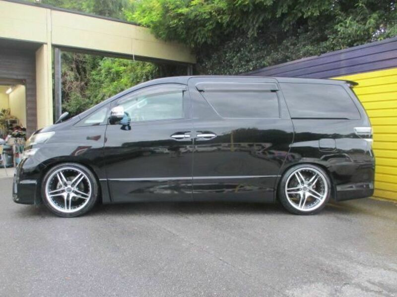 VELLFIRE-5