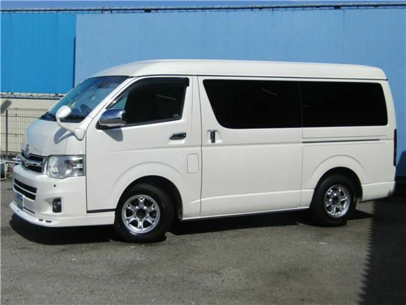 HIACE VAN-4