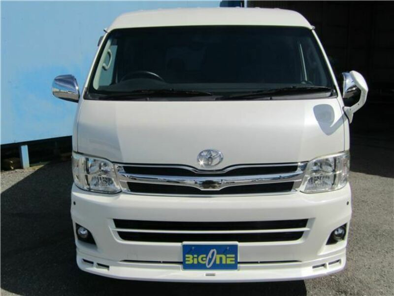 HIACE VAN-13