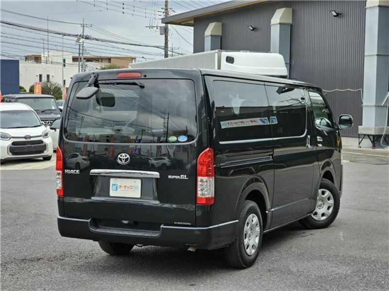 HIACE VAN-1